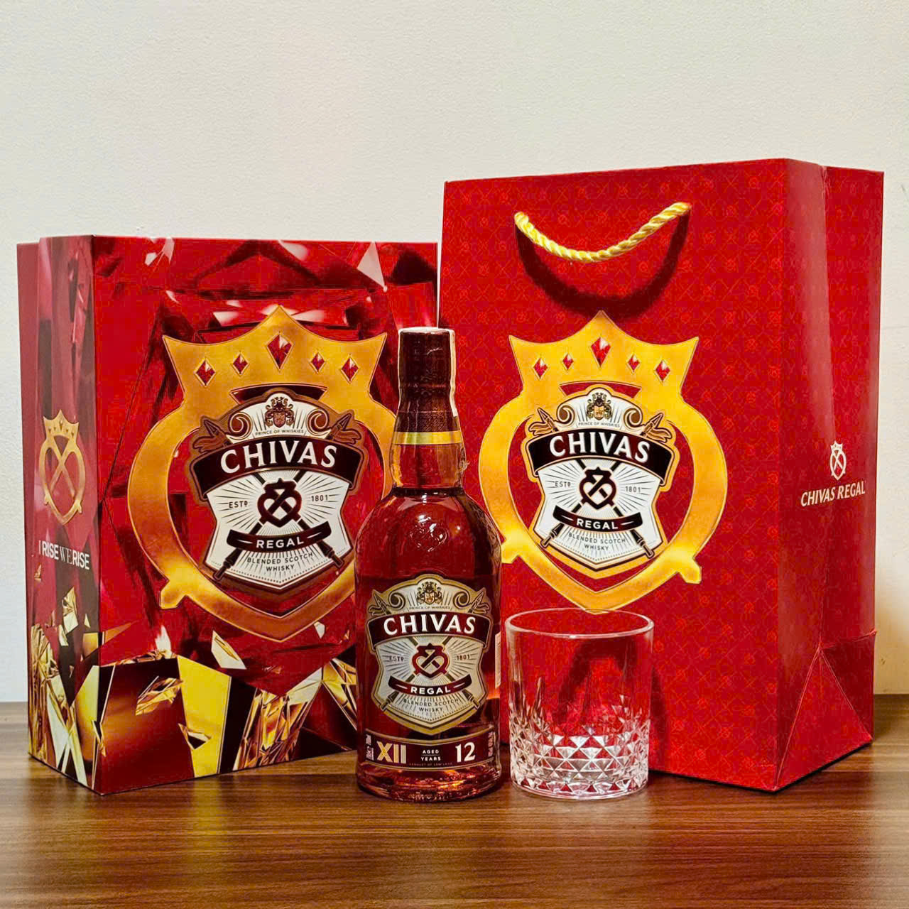 Chivas 12 Hộp Quà 2025